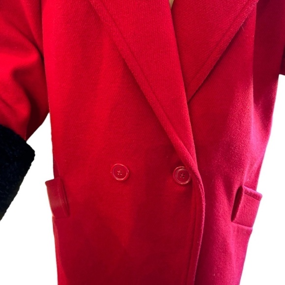 Vintage Red Wool Coat with Black Velvet Trim - Picture 5 of 8